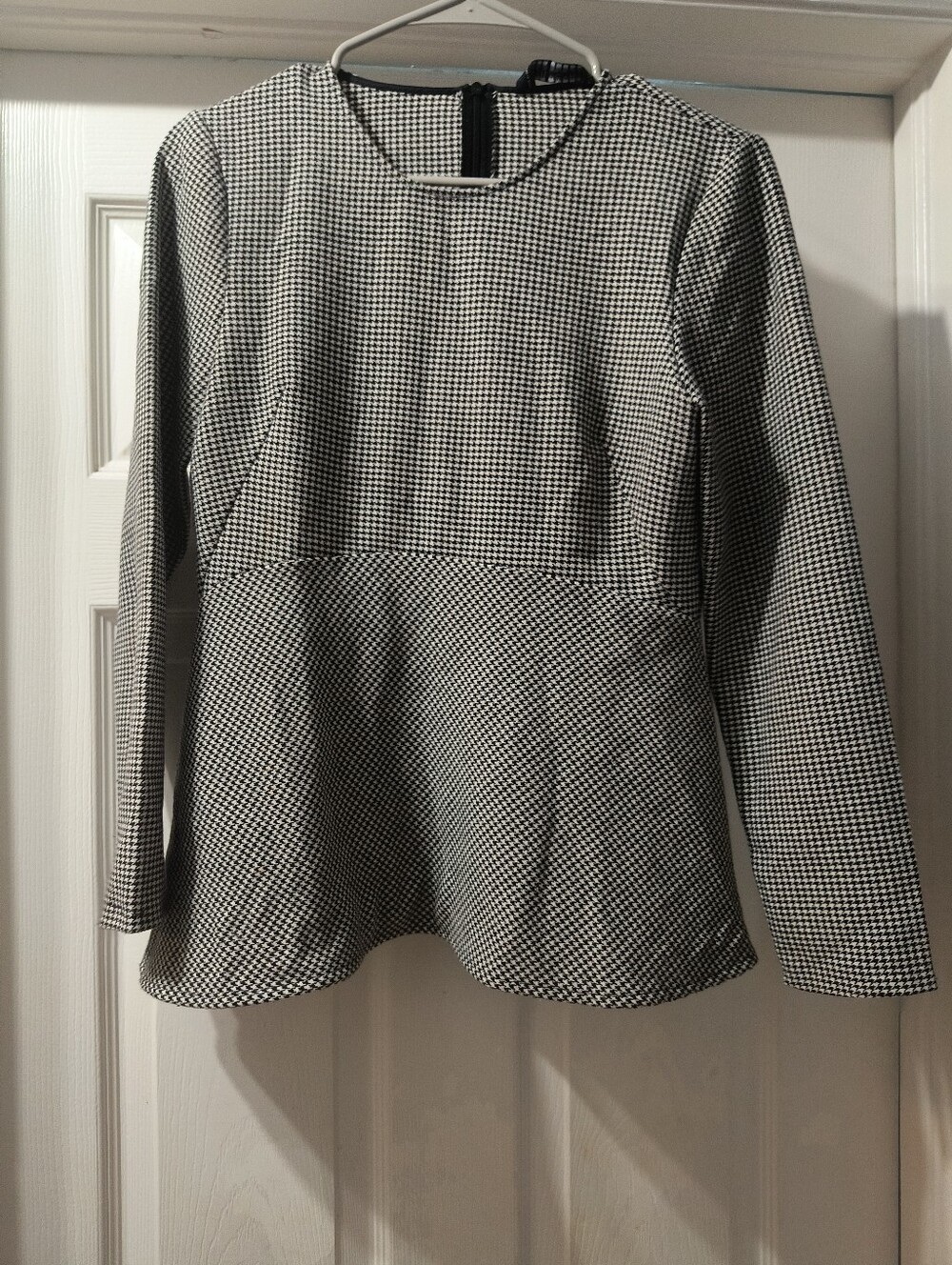Zara Black & White Houndstooth Peplum Top Size Small